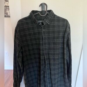 Club Monaco Men’s button down size slim fit M